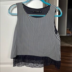 🎉MOVING SALE🎉 Zara Blue and White Striped Sleeveless Top